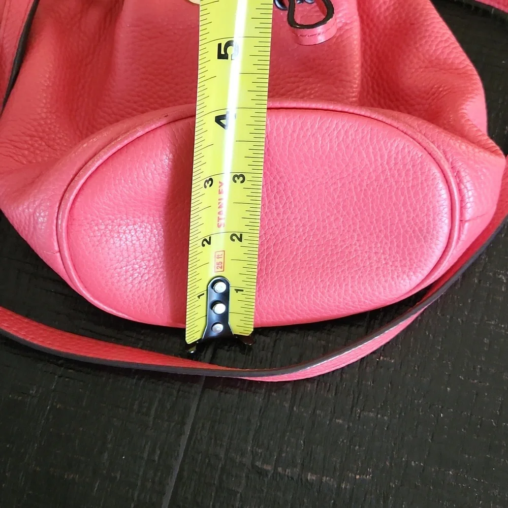 Michael kors mini bucket crossbody bag💖 - Picture 6 of 7